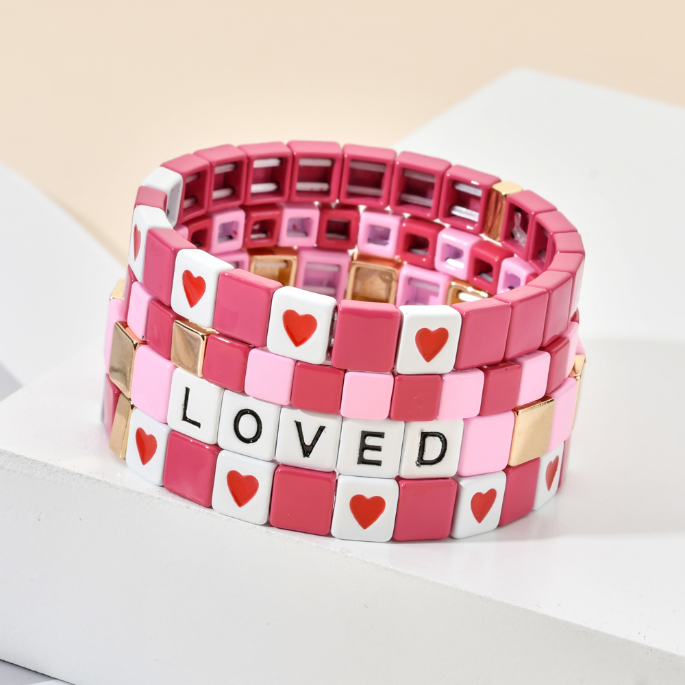 Model Kit Quick - Boho Love Heart Pink Letter Bracelet