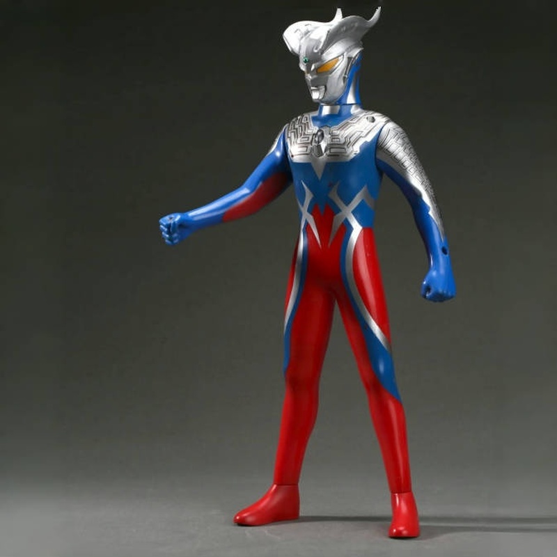 Bandai Ultraman Zero Voice Ult – обзор и цена Model Kit Ultraman