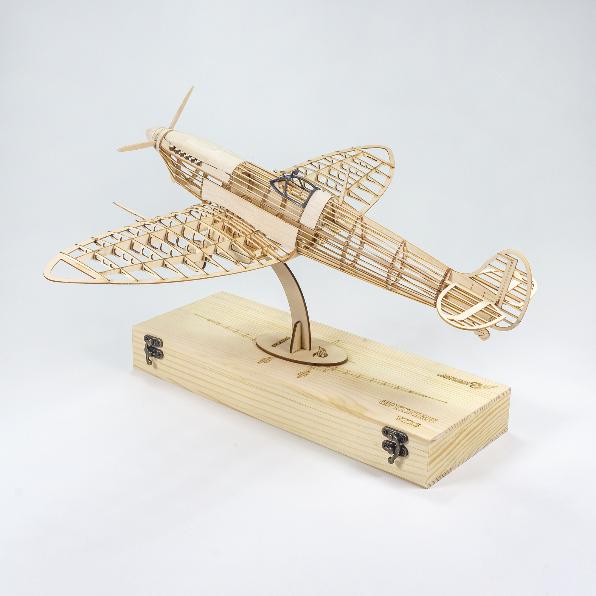 AEORC VX18 1:25 Spitfire Fight – обзор и цена Model Kit Spitfire