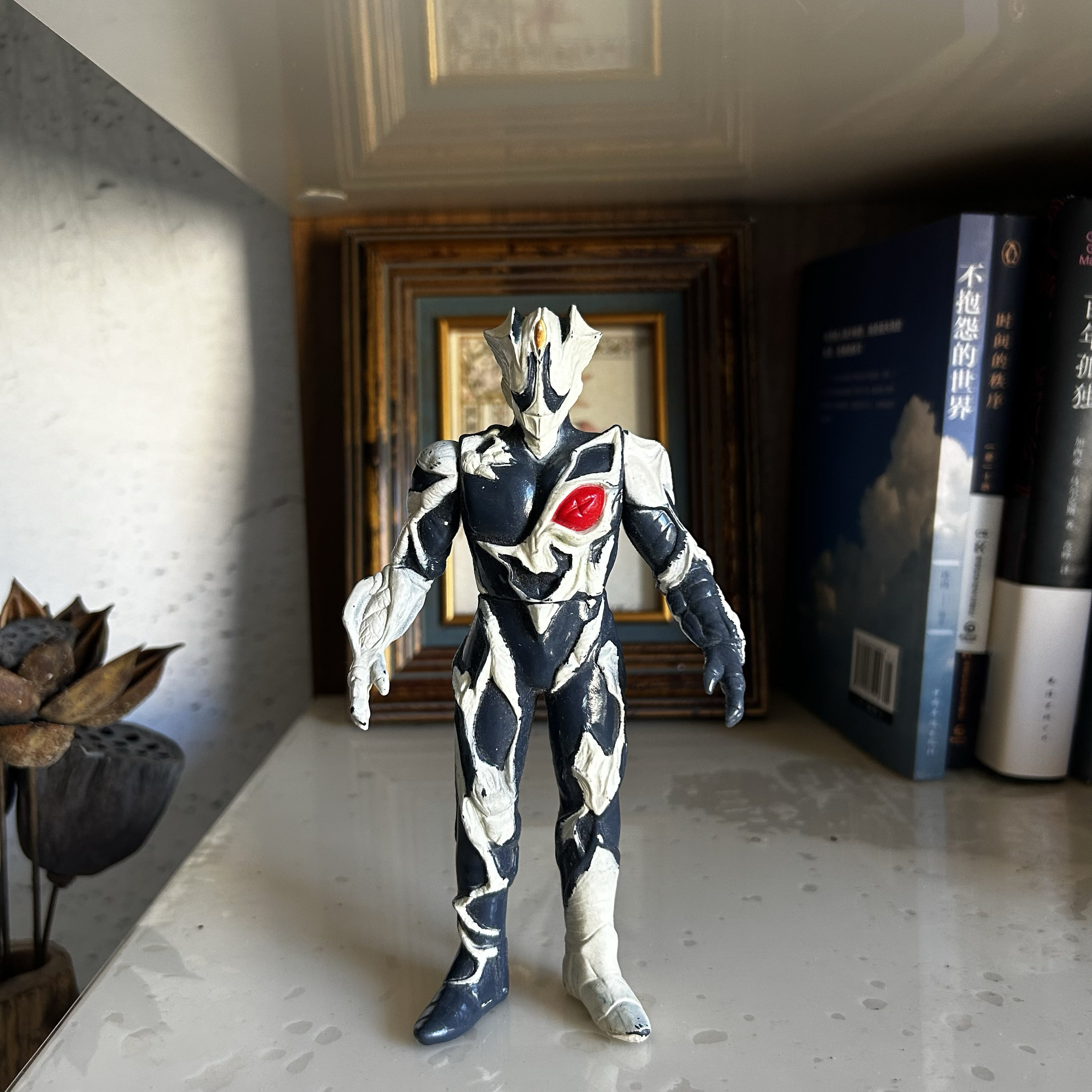 Genuine Bandai Ultraman Kaiju  – обзор и цена Model Kit Ultraman